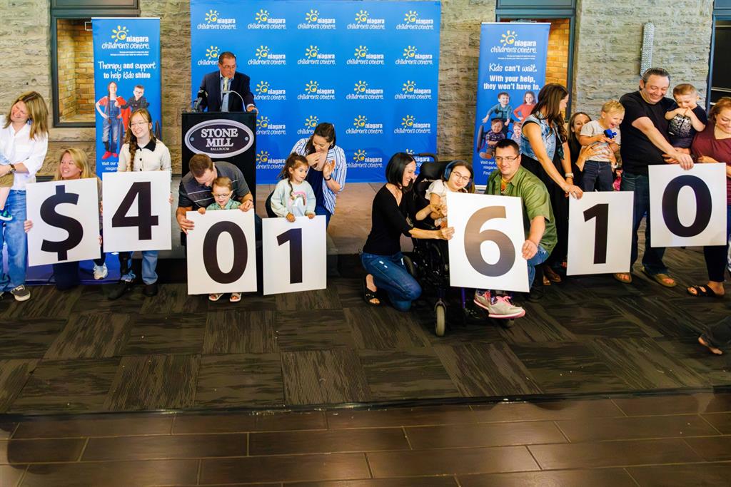People display $401,610 while on stage
